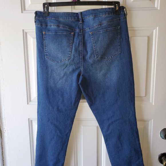 Women's Refuge dark jeans w/ankle zipper - plus size 14 - Picture 10 of 10